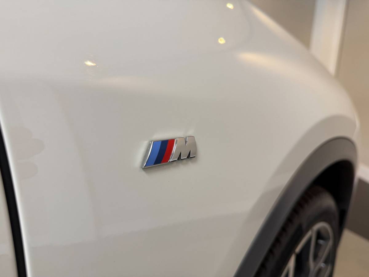 BMW X2 BMW X2 1.8i sDrive Lefhebber Edition *M-Pakket* Automaat|Alcantara|HUD|Sfeerverlichting|Memory|Keyless|Stoelverw.|Trekhaak|Navi