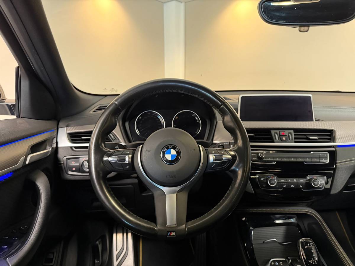 BMW X2 BMW X2 1.8i sDrive Lefhebber Edition *M-Pakket* Automaat|Alcantara|HUD|Sfeerverlichting|Memory|Keyless|Stoelverw.|Trekhaak|Navi