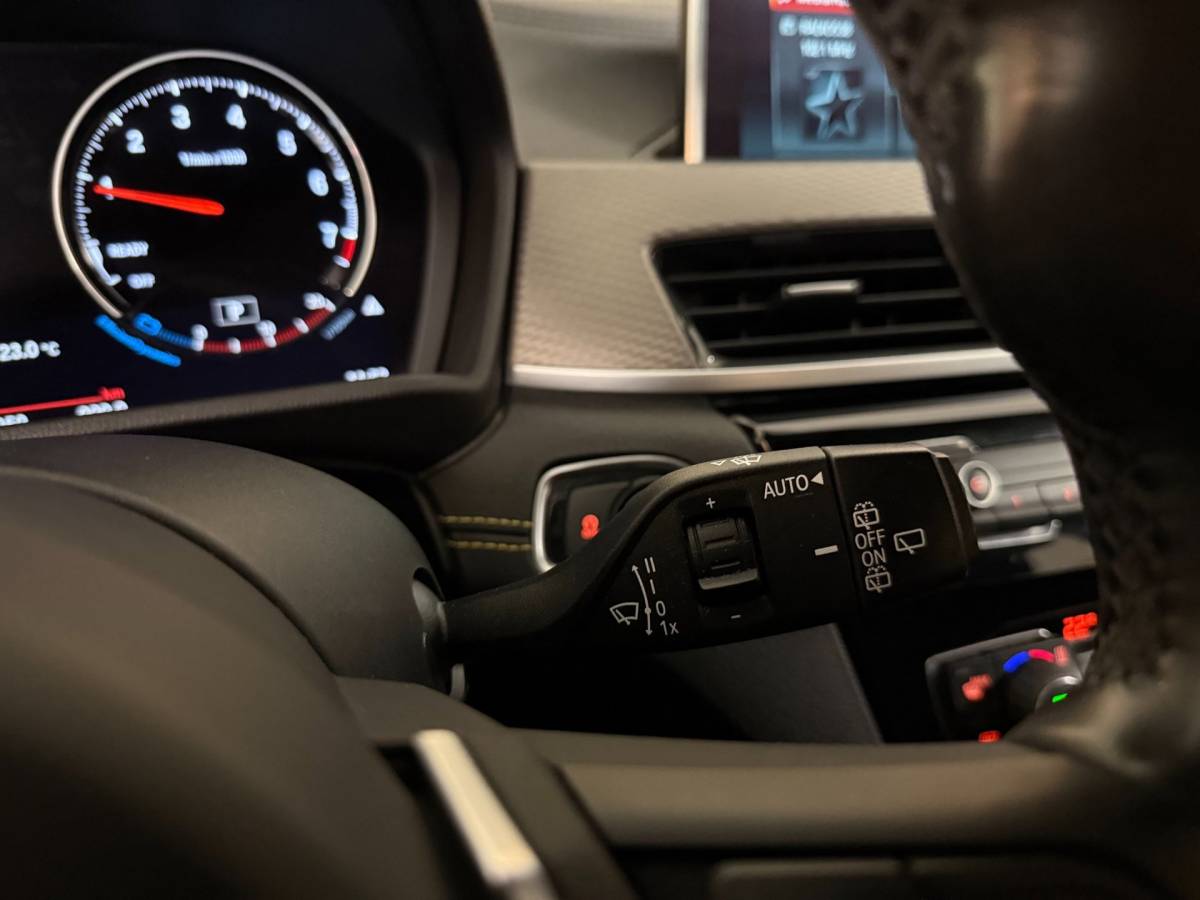 BMW X2 BMW X2 1.8i sDrive Lefhebber Edition *M-Pakket* Automaat|Alcantara|HUD|Sfeerverlichting|Memory|Keyless|Stoelverw.|Trekhaak|Navi