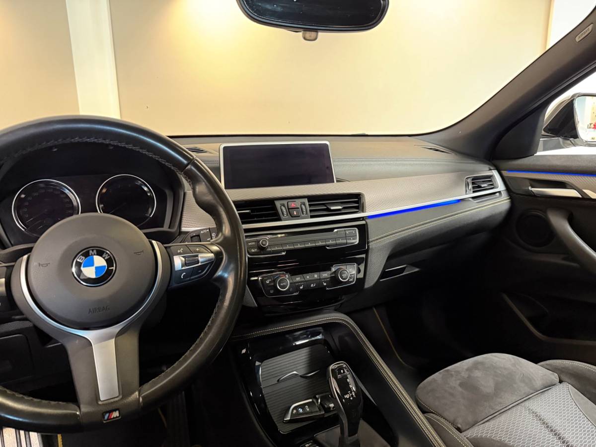 BMW X2 BMW X2 1.8i sDrive Lefhebber Edition *M-Pakket* Automaat|Alcantara|HUD|Sfeerverlichting|Memory|Keyless|Stoelverw.|Trekhaak|Navi