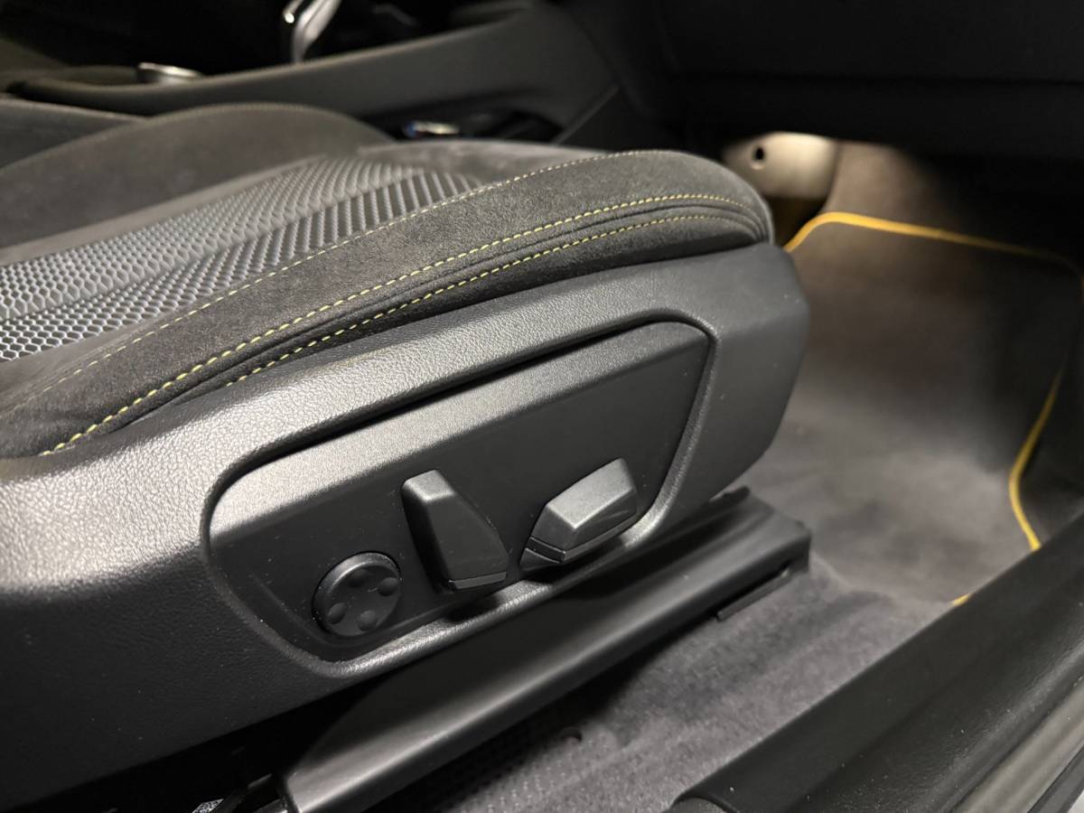 BMW X2 BMW X2 1.8i sDrive Lefhebber Edition *M-Pakket* Automaat|Alcantara|HUD|Sfeerverlichting|Memory|Keyless|Stoelverw.|Trekhaak|Navi