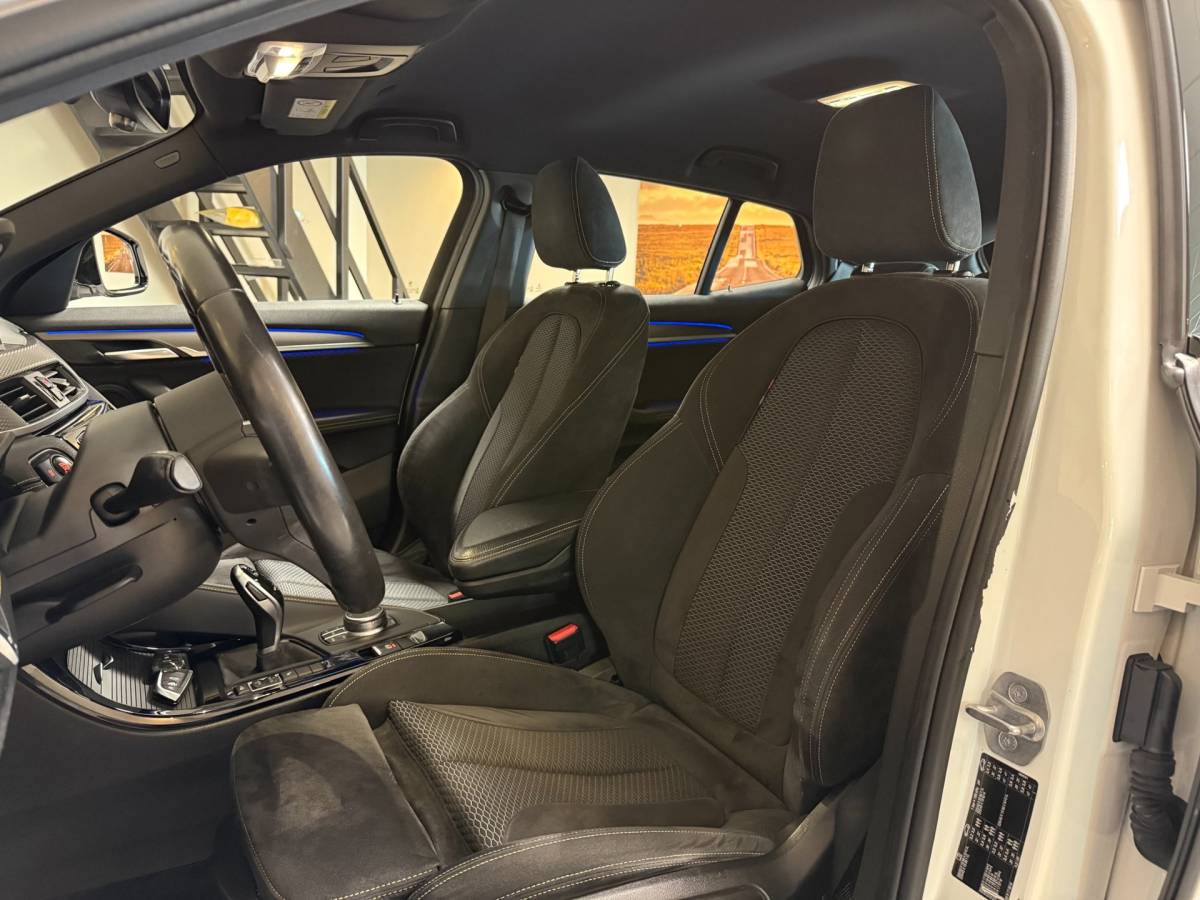 BMW X2 BMW X2 1.8i sDrive Lefhebber Edition *M-Pakket* Automaat|Alcantara|HUD|Sfeerverlichting|Memory|Keyless|Stoelverw.|Trekhaak|Navi
