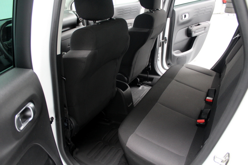 Citroën C3 Aircross Citroën C3 Aircross 1.2 PureTech S&S Feel 111PK, RIJKLAAR | CARPLAY | CLIMATE CONTROLE | CRUISE CONTROLE