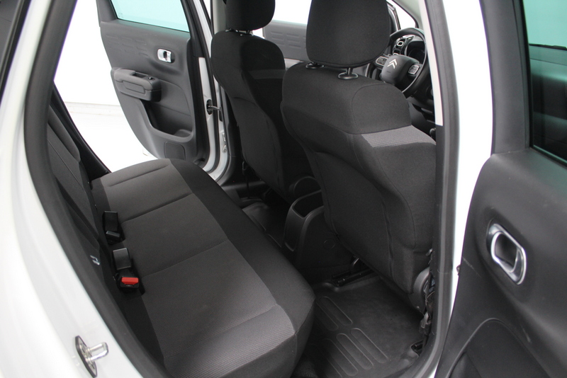 Citroën C3 Aircross Citroën C3 Aircross 1.2 PureTech S&S Feel 111PK, RIJKLAAR | CARPLAY | CLIMATE CONTROLE | CRUISE CONTROLE