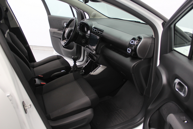 Citroën C3 Aircross Citroën C3 Aircross 1.2 PureTech S&S Feel 111PK, RIJKLAAR | CARPLAY | CLIMATE CONTROLE | CRUISE CONTROLE