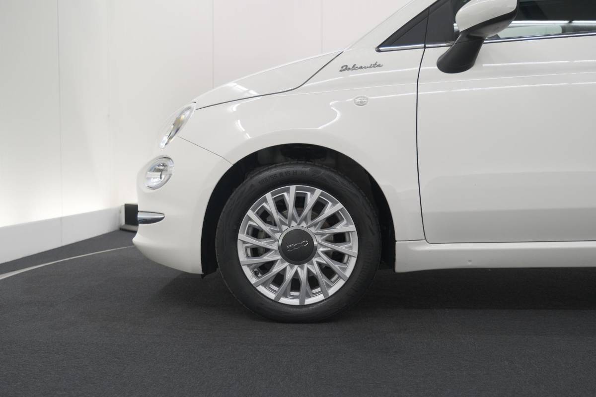 Fiat 500 Fiat 500 1.0 Hybrid Dolcevita | Panoramadak | Climate Control | Apple Carplay | Parkeersensoren