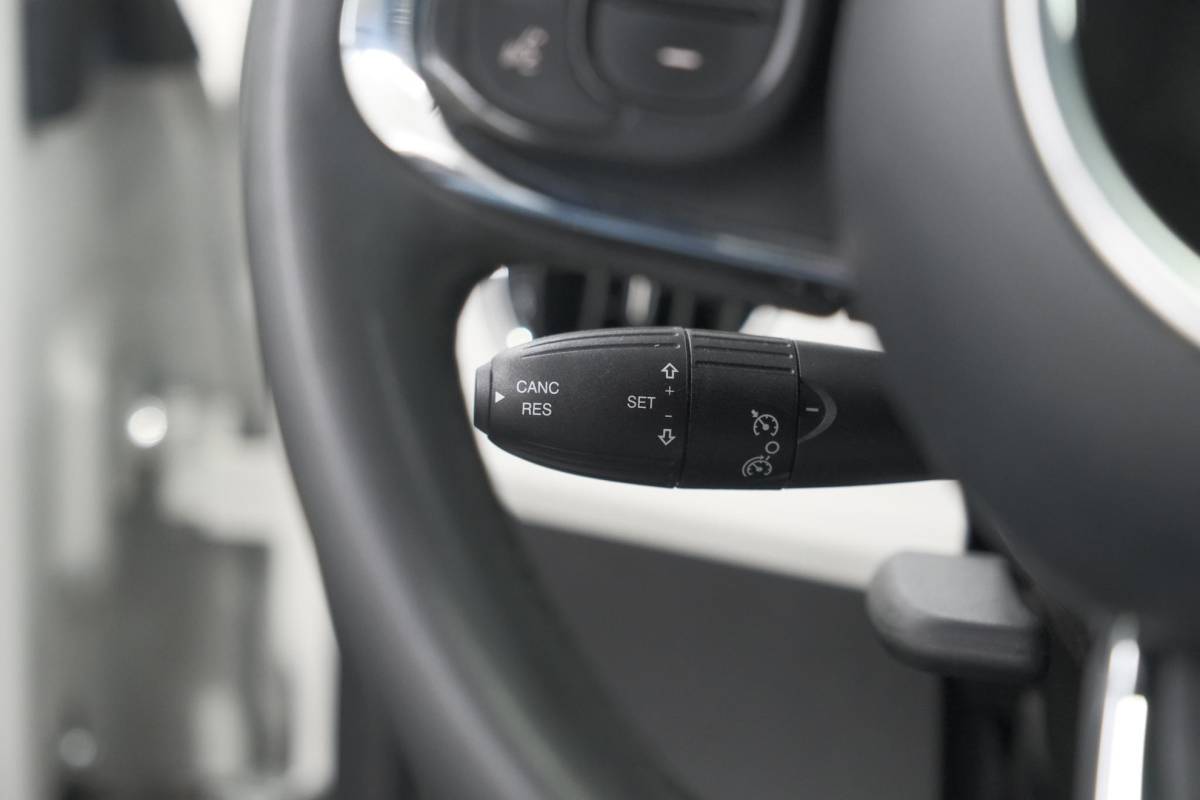 Fiat 500 Fiat 500 1.0 Hybrid Dolcevita | Panoramadak | Climate Control | Apple Carplay | Parkeersensoren