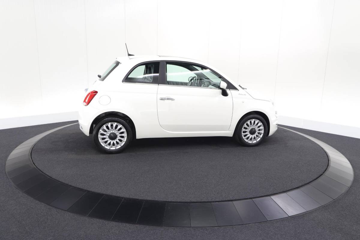 Fiat 500 Fiat 500 1.0 Hybrid Dolcevita | Panoramadak | Climate Control | Apple Carplay | Parkeersensoren