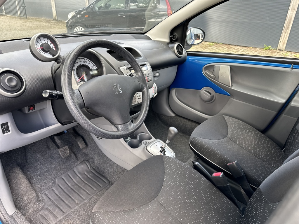 Peugeot 107 Peugeot 107 1.0-12V XS AUTOMAAT*UNIEKE KM.STAND MET NAP*AIRCO*5DRS