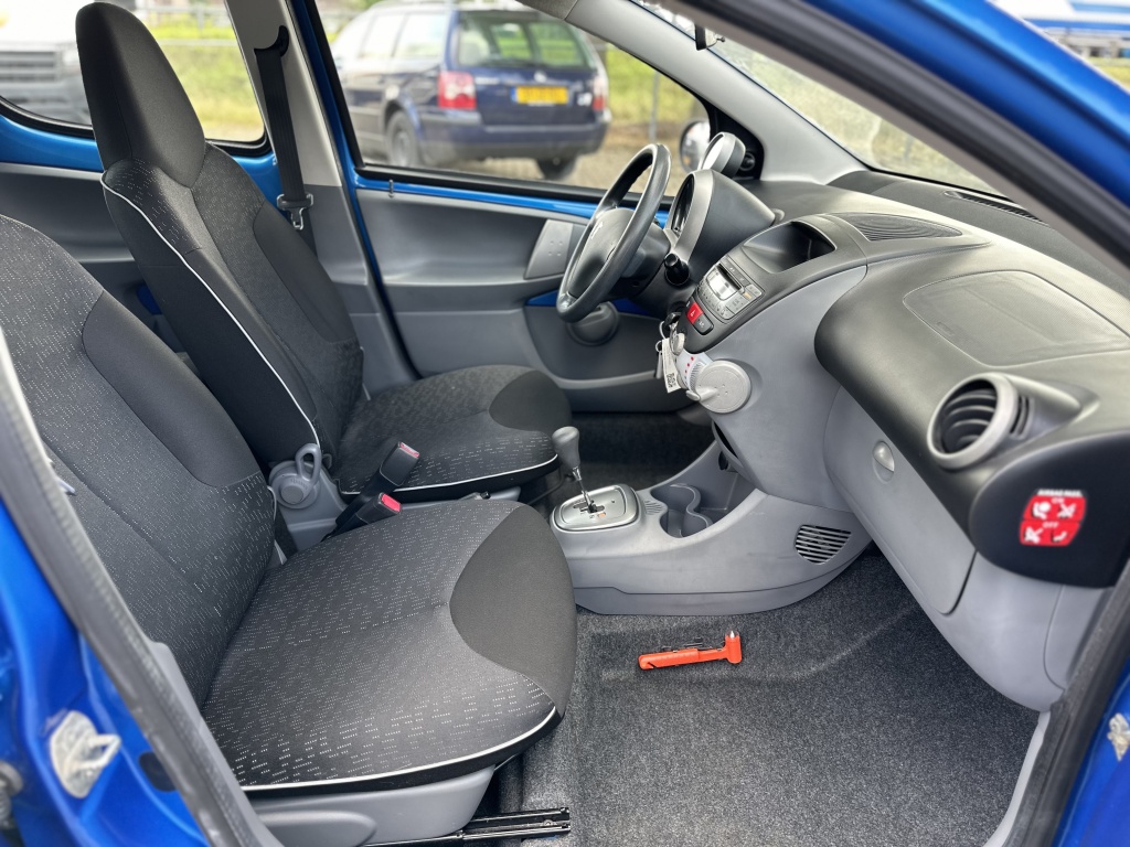 Peugeot 107 Peugeot 107 1.0-12V XS AUTOMAAT*UNIEKE KM.STAND MET NAP*AIRCO*5DRS