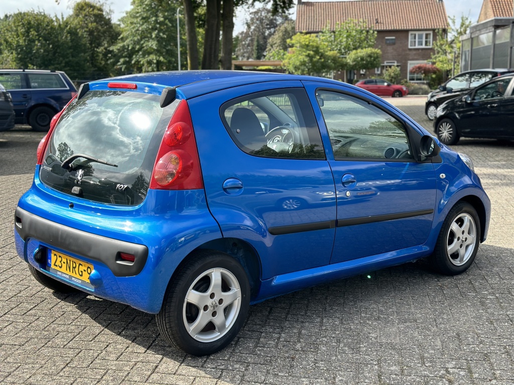 Peugeot 107 Peugeot 107 1.0-12V XS AUTOMAAT*UNIEKE KM.STAND MET NAP*AIRCO*5DRS