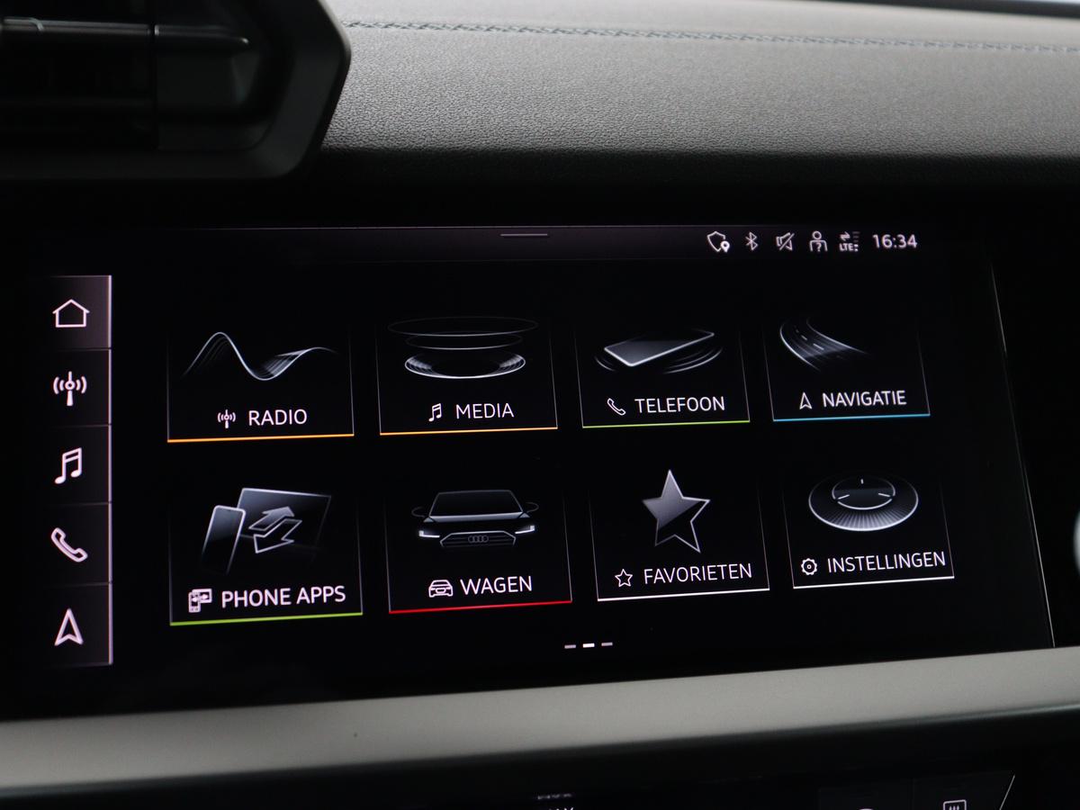 Audi S3 Audi S3 2.0 TFSI S3 quattro | Adaptive cruise | B&O |  Bang & Olufsen | Matrix LED | Leder/Alcantara | Park Assist | Stoelverwarming | Virtual Cockpit | Carplay | Navigatie | Sportstoelen | Climate control