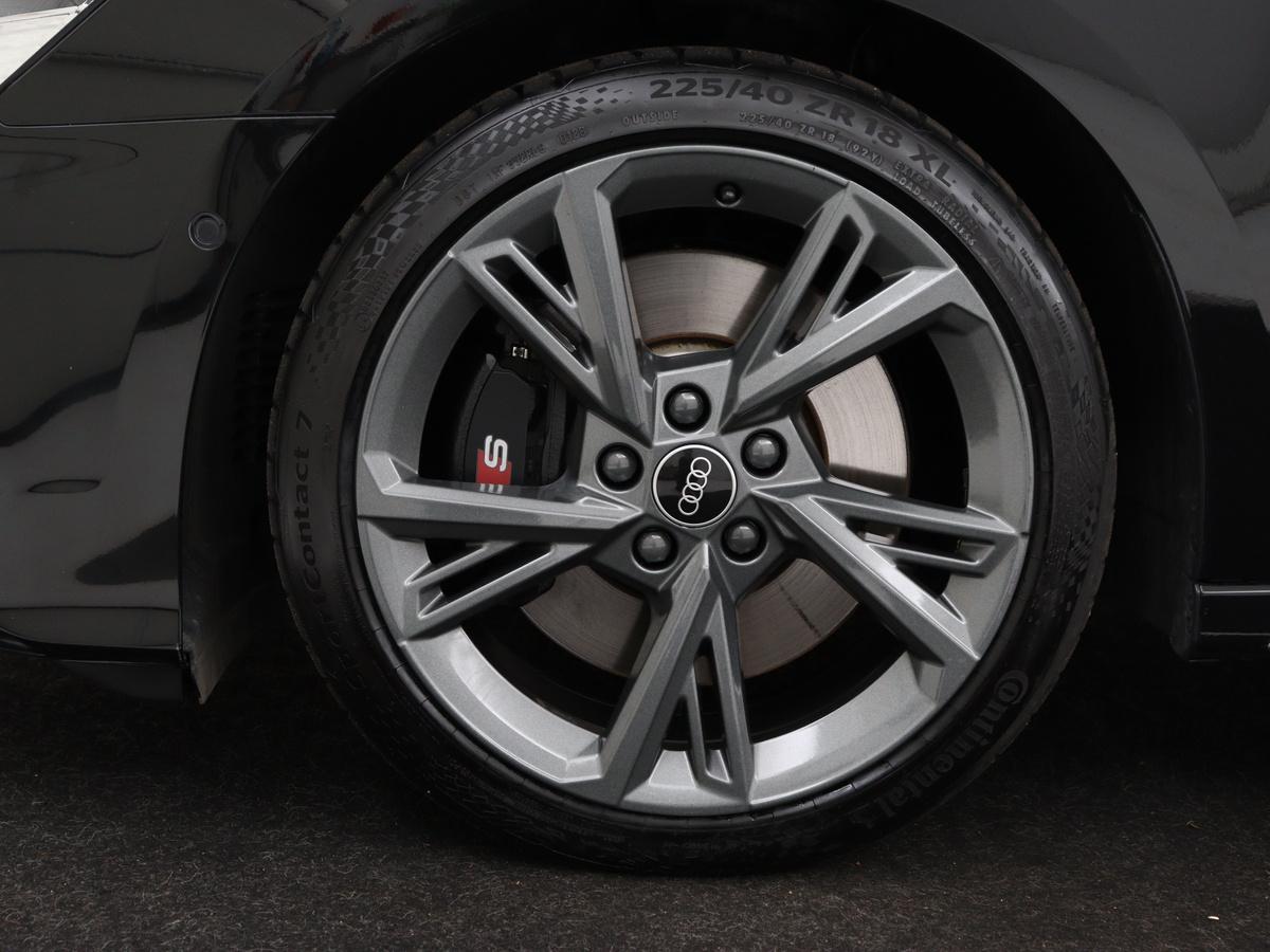 Audi S3 Audi S3 2.0 TFSI S3 quattro | Adaptive cruise | B&O |  Bang & Olufsen | Matrix LED | Leder/Alcantara | Park Assist | Stoelverwarming | Virtual Cockpit | Carplay | Navigatie | Sportstoelen | Climate control