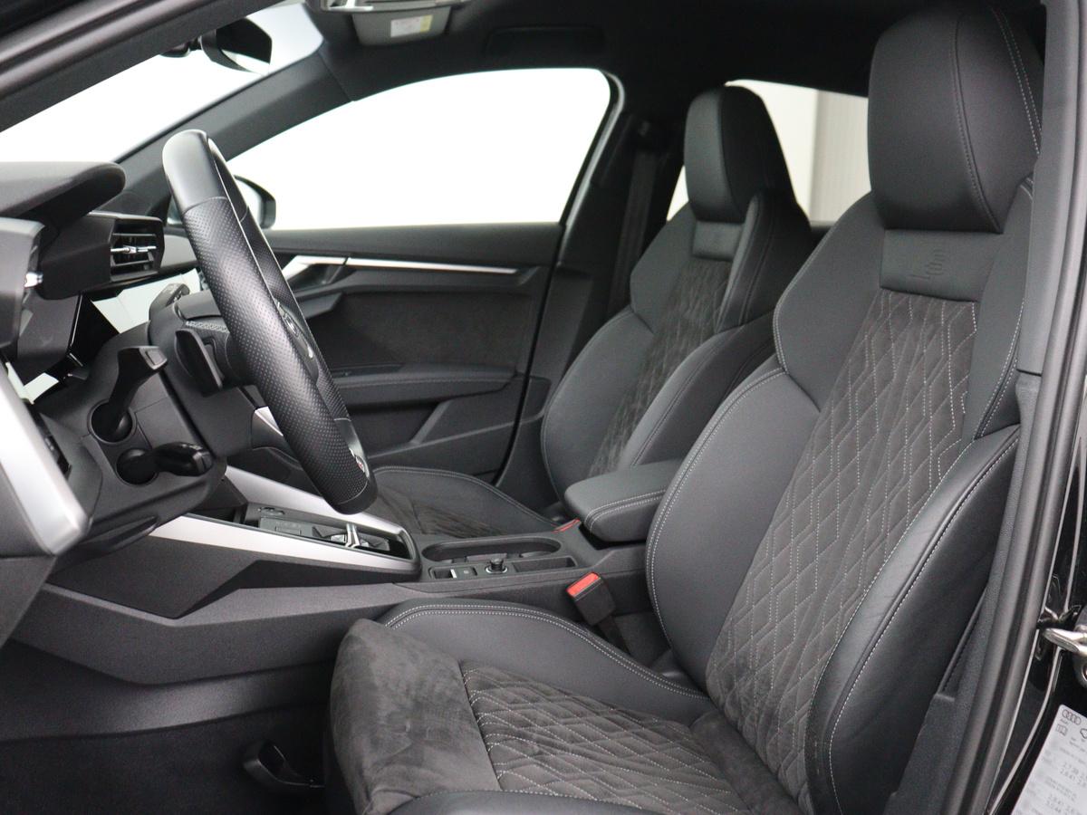 Audi S3 Audi S3 2.0 TFSI S3 quattro | Adaptive cruise | B&O |  Bang & Olufsen | Matrix LED | Leder/Alcantara | Park Assist | Stoelverwarming | Virtual Cockpit | Carplay | Navigatie | Sportstoelen | Climate control