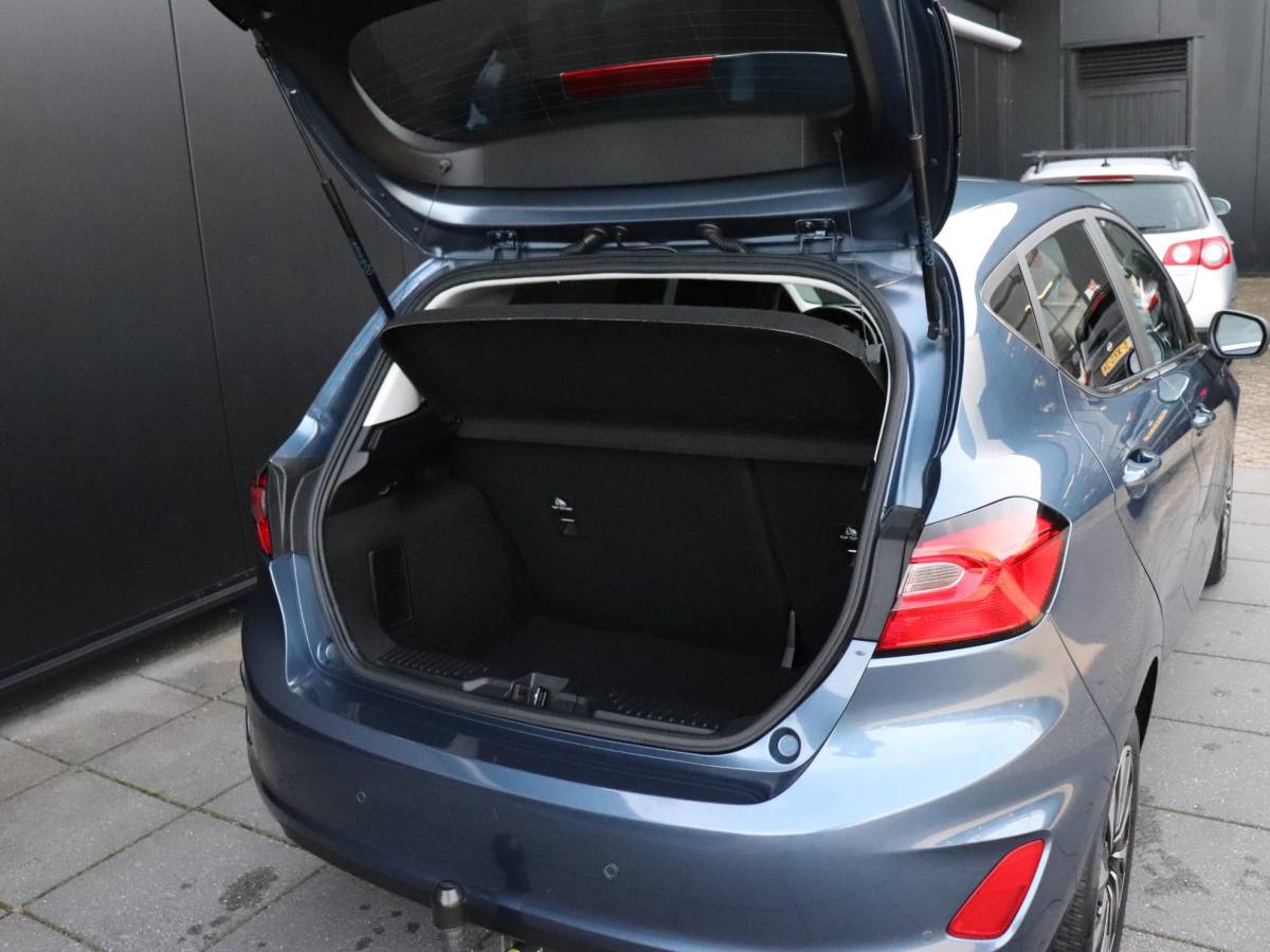 Ford Fiesta Ford Fiesta 1.0 EcoBoost Hybrid Titanium | AUT. | TREKHAAK | STOEL/STUURVERW. | PDC | APPLE CARPLAY |