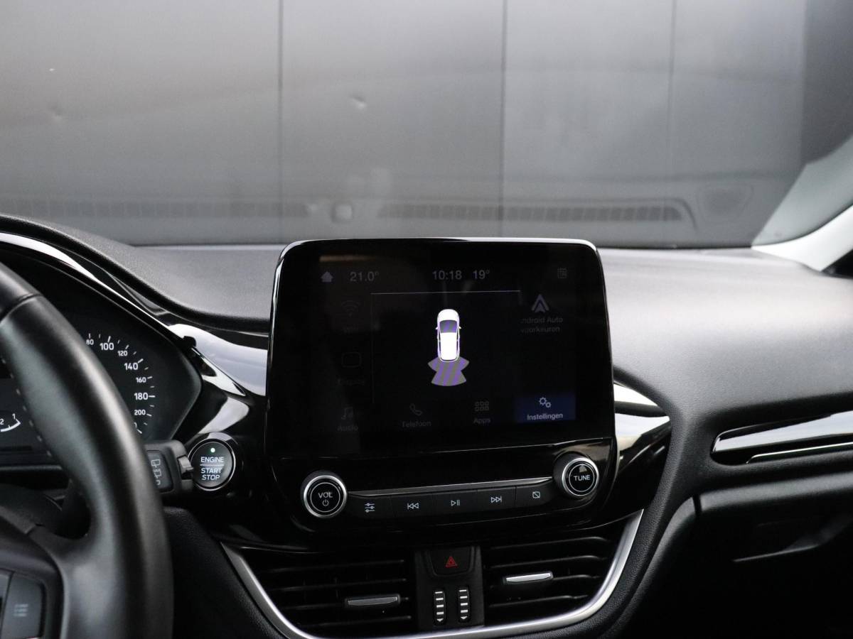 Ford Fiesta Ford Fiesta 1.0 EcoBoost Hybrid Titanium | AUT. | TREKHAAK | STOEL/STUURVERW. | PDC | APPLE CARPLAY |