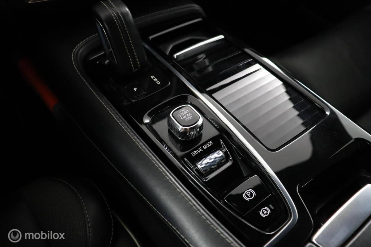 Volvo V60 Volvo V60 2.0 T8 Twin Engine AWD Polestar Engineered | 20″ Velgen | Adaptive Cruise | Pilot Assist | Camera | Harman Kardon | Stoel & Stuurwielverwarming