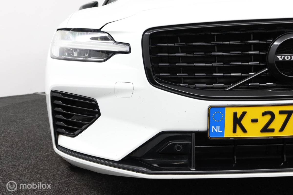 Volvo V60 Volvo V60 2.0 T8 Twin Engine AWD Polestar Engineered | 20″ Velgen | Adaptive Cruise | Pilot Assist | Camera | Harman Kardon | Stoel & Stuurwielverwarming