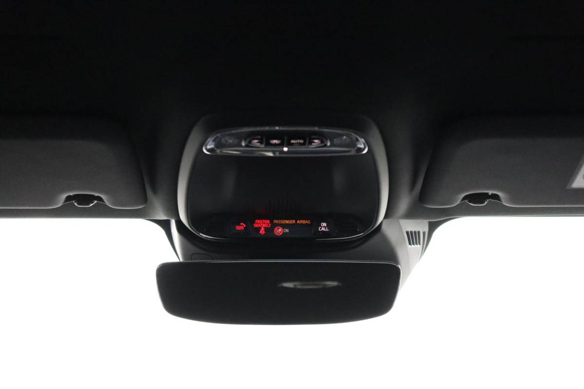 Volvo V60 Volvo V60 2.0 T8 Twin Engine AWD Polestar Engineered | 20″ Velgen | Adaptive Cruise | Pilot Assist | Camera | Harman Kardon | Stoel & Stuurwielverwarming