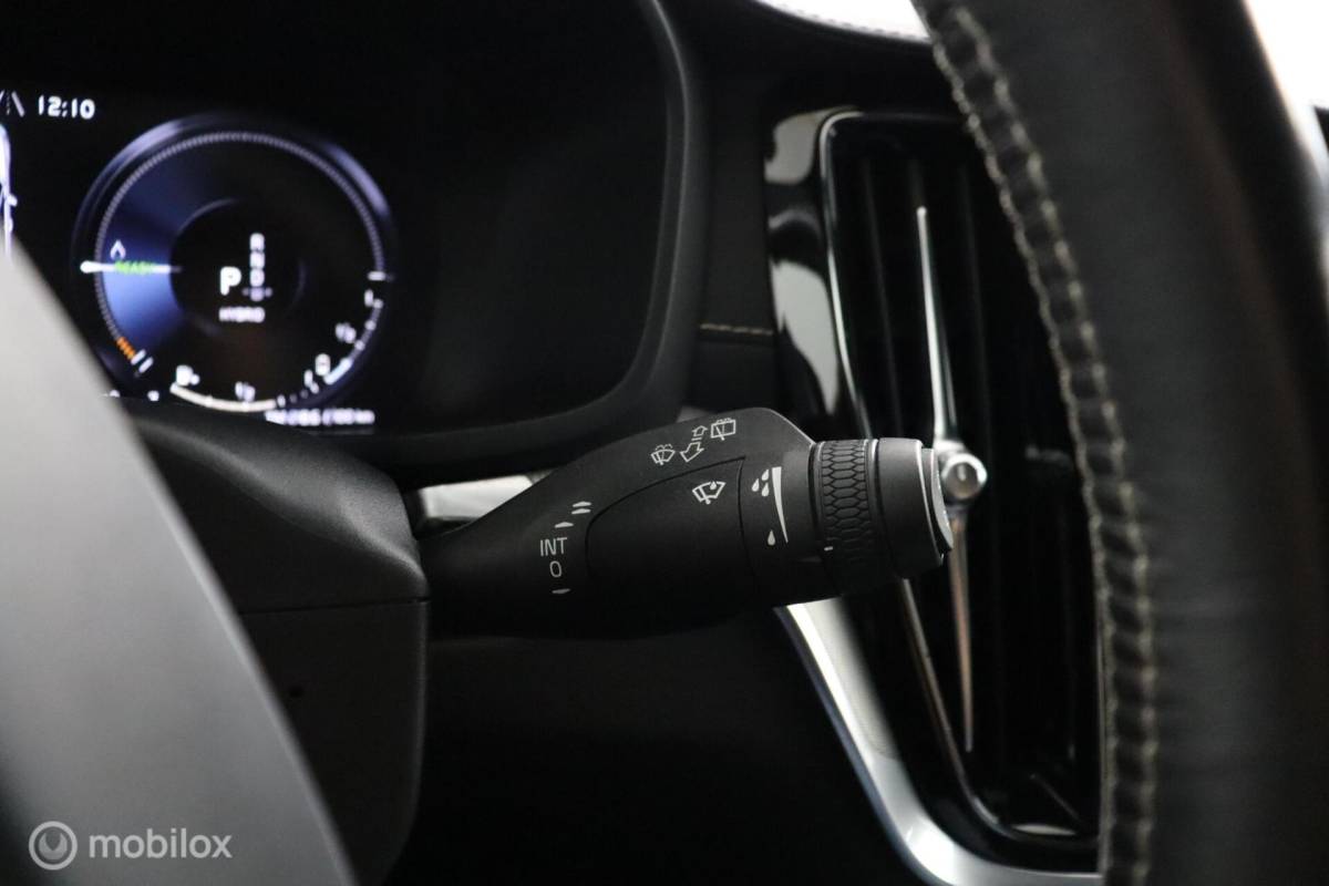 Volvo V60 Volvo V60 2.0 T8 Twin Engine AWD Polestar Engineered | 20″ Velgen | Adaptive Cruise | Pilot Assist | Camera | Harman Kardon | Stoel & Stuurwielverwarming
