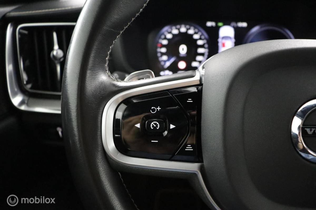 Volvo V60 Volvo V60 2.0 T8 Twin Engine AWD Polestar Engineered | 20″ Velgen | Adaptive Cruise | Pilot Assist | Camera | Harman Kardon | Stoel & Stuurwielverwarming