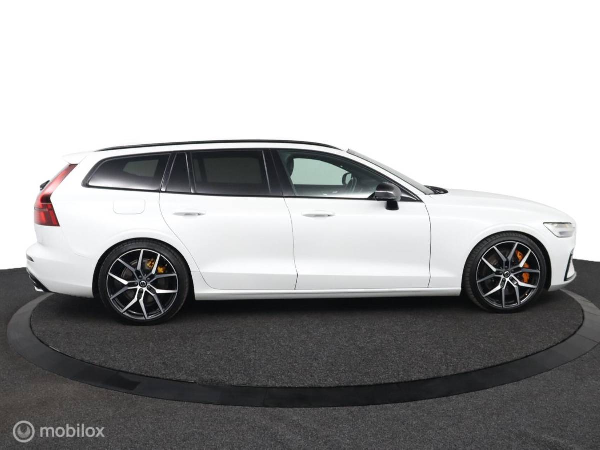 Volvo V60 Volvo V60 2.0 T8 Twin Engine AWD Polestar Engineered | 20″ Velgen | Adaptive Cruise | Pilot Assist | Camera | Harman Kardon | Stoel & Stuurwielverwarming