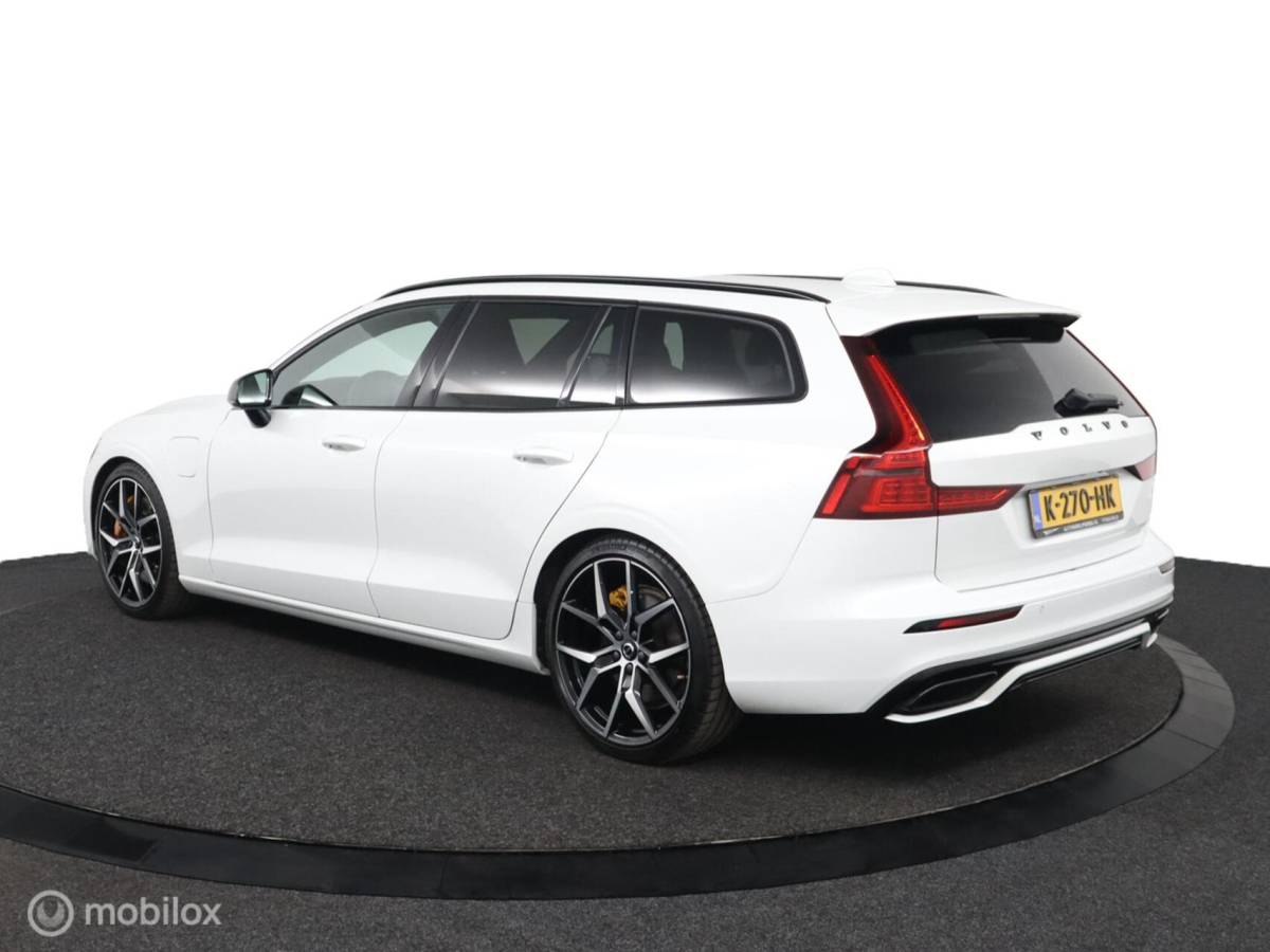 Volvo V60 Volvo V60 2.0 T8 Twin Engine AWD Polestar Engineered | 20″ Velgen | Adaptive Cruise | Pilot Assist | Camera | Harman Kardon | Stoel & Stuurwielverwarming