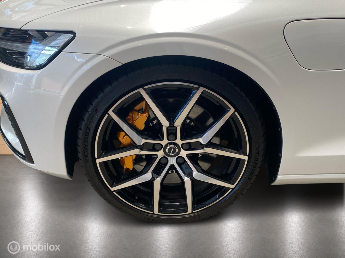 Volvo V60 Volvo V60 2.0 T8 Twin Engine AWD Polestar Engineered | 20″ Velgen | Adaptive Cruise | Pilot Assist | Camera | Harman Kardon | Stoel & Stuurwielverwarming