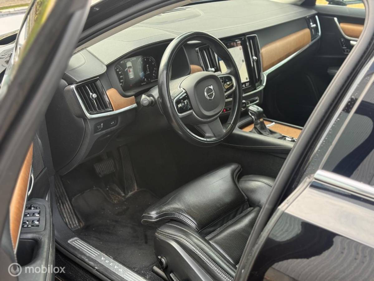 Volvo V90 Volvo V90 2.0 T4 Inscription | Massage | Panoramadak | BLISS | Adaptive Cruise | Camera | Head Up | Trekhaak | Keyless | Harman Kardon | Geventileerde Stoelen