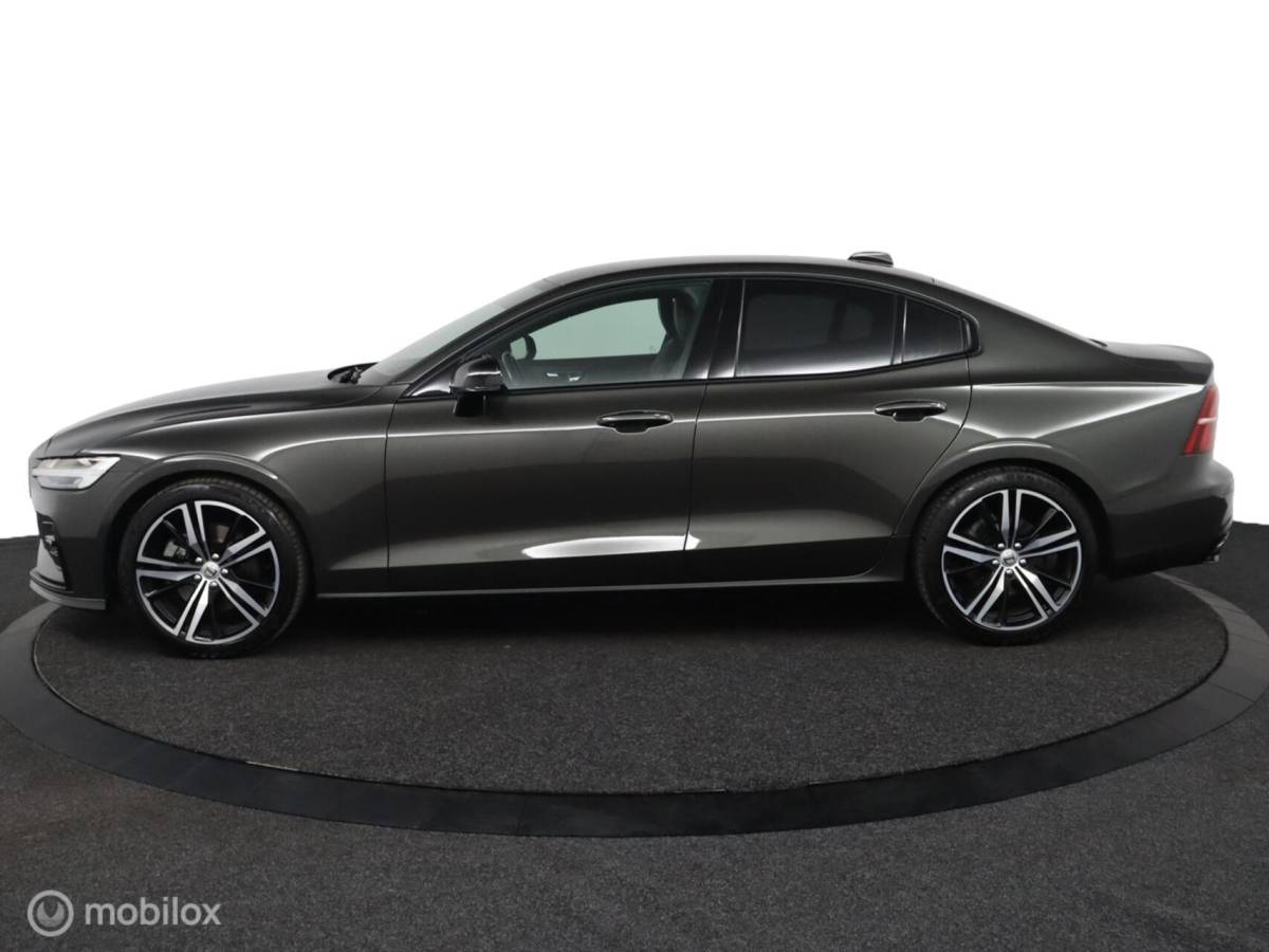 Volvo S60 Volvo S60 2.0 B4 R-Design | 19″ Velgen | Verwarmbaar stuurwiel en voorstoelen | Camera | Elektrische bestuurdersstoel