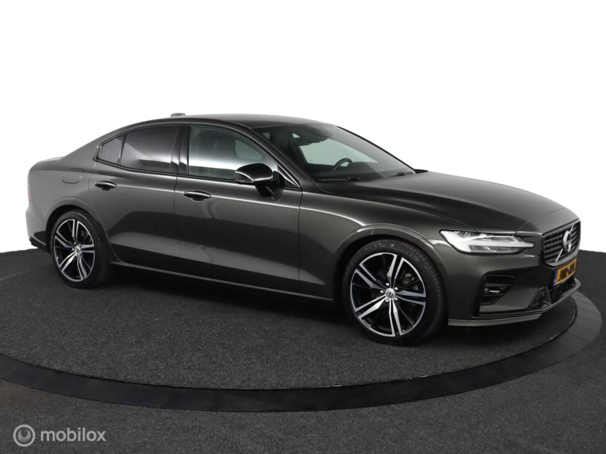 Volvo S60 Volvo S60 2.0 B4 R-Design | 19″ Velgen | Verwarmbaar stuurwiel en voorstoelen | Camera | Elektrische bestuurdersstoel