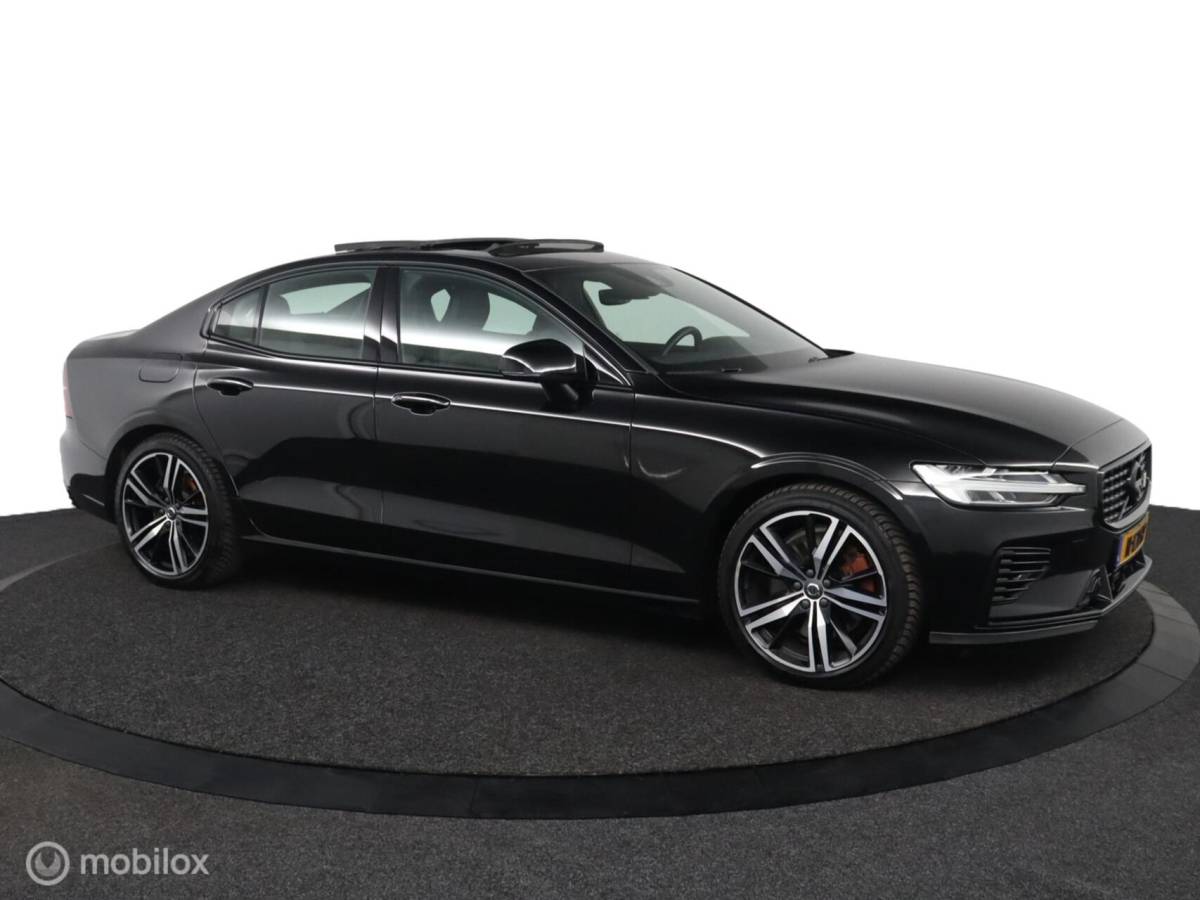 Volvo S60 Volvo S60 2.0 Recharge T6 AWD R-Design | Panoramadak | 360 Camera | BLISS | Adaptive Cruise| SOH 100% | Verwarmbaar stuurwiel & Voorstoelen | 19″ Velgen
