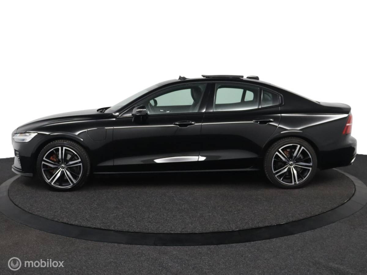 Volvo S60 Volvo S60 2.0 Recharge T6 AWD R-Design | Panoramadak | 360 Camera | BLISS | Adaptive Cruise| SOH 100% | Verwarmbaar stuurwiel & Voorstoelen | 19″ Velgen