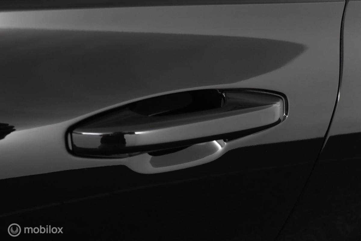 Volvo S60 Volvo S60 2.0 Recharge T6 AWD R-Design | Panoramadak | 360 Camera | BLISS | Adaptive Cruise| SOH 100% | Verwarmbaar stuurwiel & Voorstoelen | 19″ Velgen