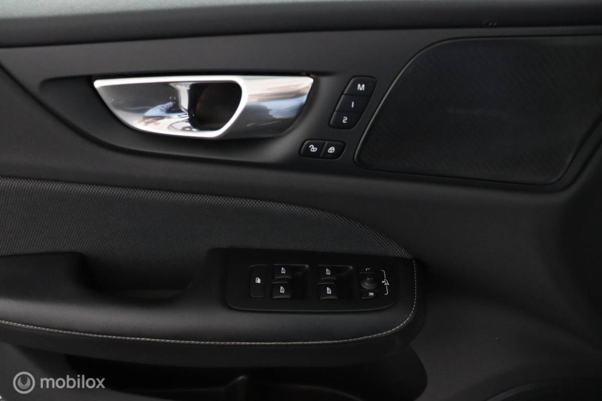 Volvo S60 Volvo S60 2.0 Recharge T6 AWD R-Design | Panoramadak | 360 Camera | BLISS | Adaptive Cruise| SOH 100% | Verwarmbaar stuurwiel & Voorstoelen | 19″ Velgen