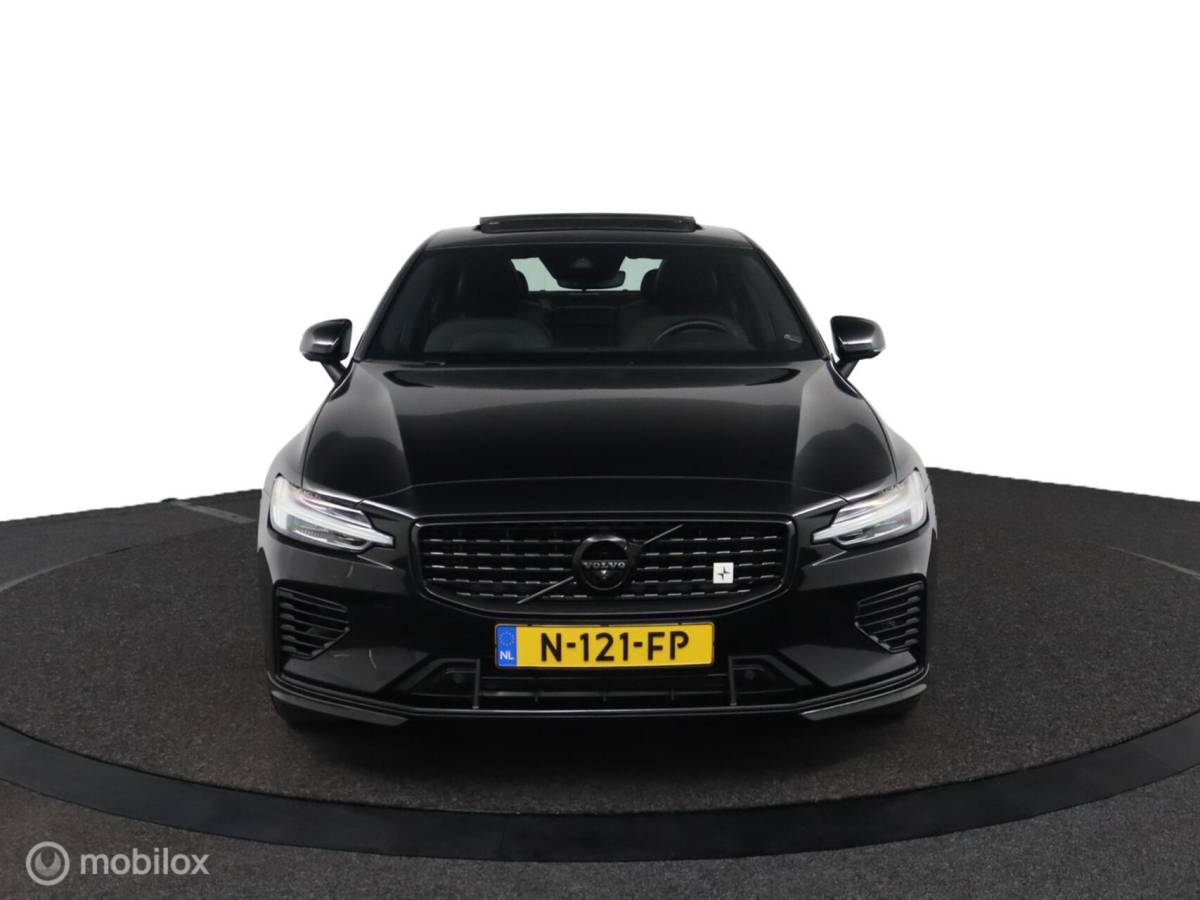 Volvo S60 Volvo S60 2.0 Recharge T6 AWD R-Design | Panoramadak | 360 Camera | BLISS | Adaptive Cruise| SOH 100% | Verwarmbaar stuurwiel & Voorstoelen | 19″ Velgen