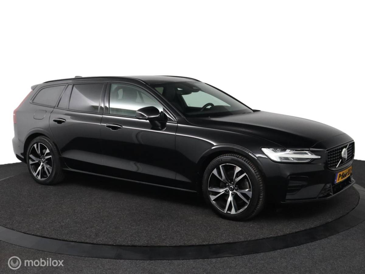 Volvo V60 Volvo V60 2.0 B4 Plus Dark | Adaptive Cruise | BLISS | 360 Camera | Verwarmbare voorstoelen stuurwiel & Voorruit | Privacy Glass | Contour stoelen