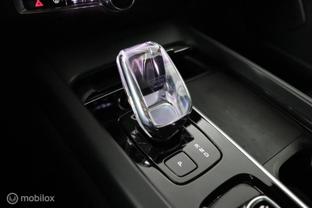 Volvo V60 Volvo V60 2.0 B4 Plus Dark | Adaptive Cruise | BLISS | 360 Camera | Verwarmbare voorstoelen stuurwiel & Voorruit | Privacy Glass | Contour stoelen
