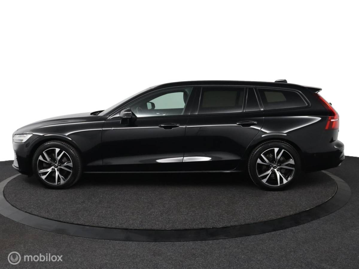 Volvo V60 Volvo V60 2.0 B4 Plus Dark | Adaptive Cruise | BLISS | 360 Camera | Verwarmbare voorstoelen stuurwiel & Voorruit | Privacy Glass | Contour stoelen
