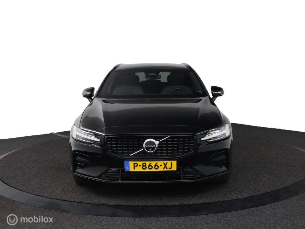 Volvo V60 Volvo V60 2.0 B4 Plus Dark | Adaptive Cruise | BLISS | 360 Camera | Verwarmbare voorstoelen stuurwiel & Voorruit | Privacy Glass | Contour stoelen