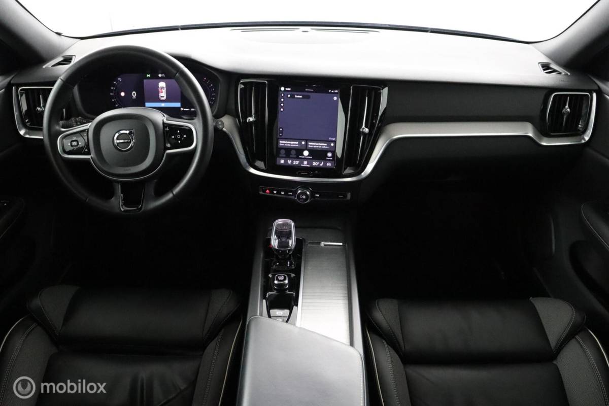 Volvo V60 Volvo V60 2.0 B4 Plus Dark | Adaptive Cruise | BLISS | 360 Camera | Verwarmbare voorstoelen stuurwiel & Voorruit | Privacy Glass | Contour stoelen