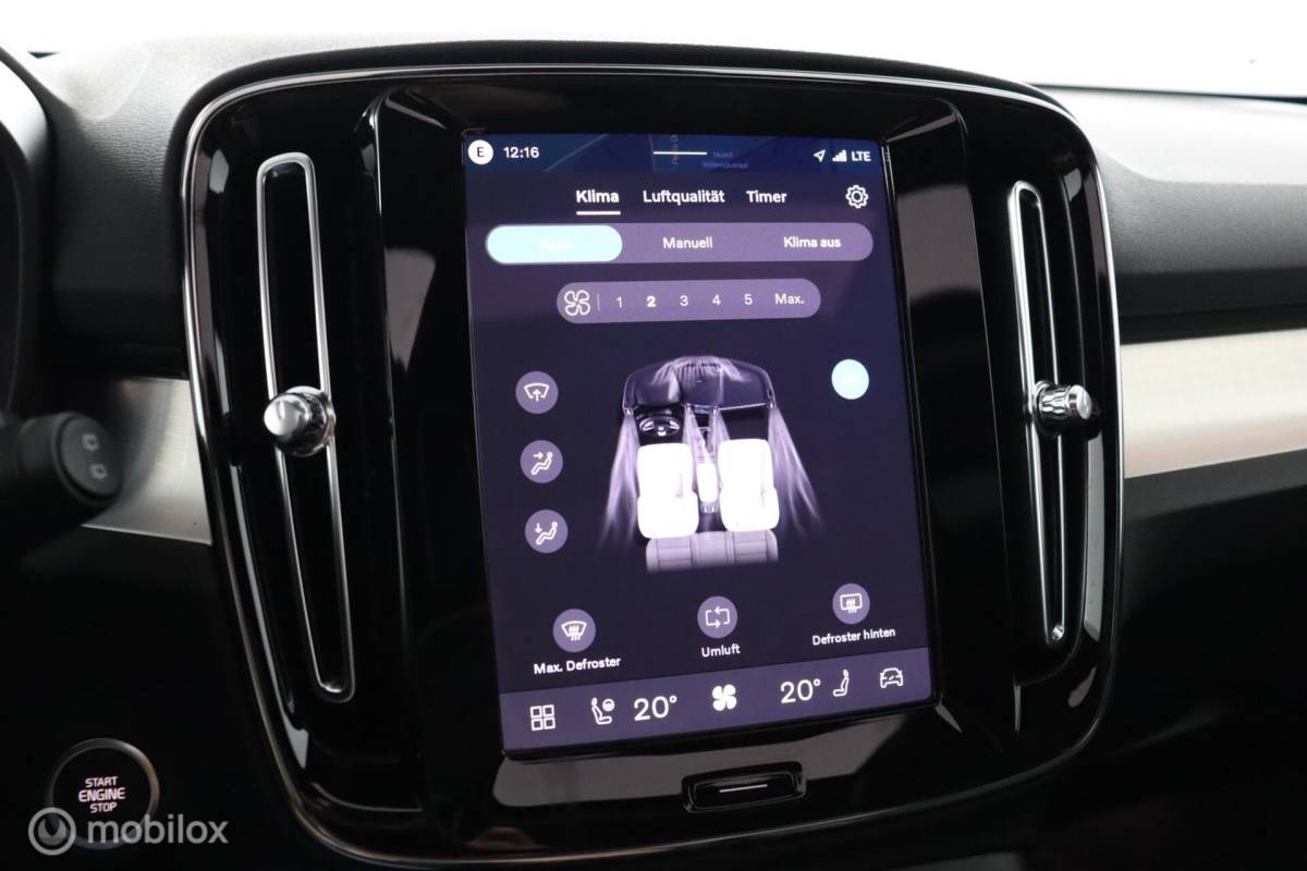 Volvo XC40 Volvo XC40 2.0 B4 Plus Black Edition |Lounge Pakket | Panoramadak | BLISS | Adaptive Cruise | Pilot Assist