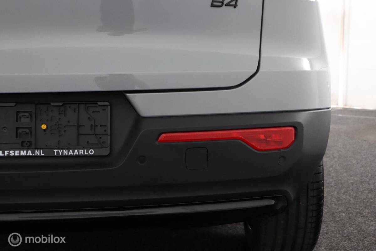 Volvo XC40 Volvo XC40 2.0 B4 Plus Black Edition |Lounge Pakket | Panoramadak | BLISS | Adaptive Cruise | Pilot Assist