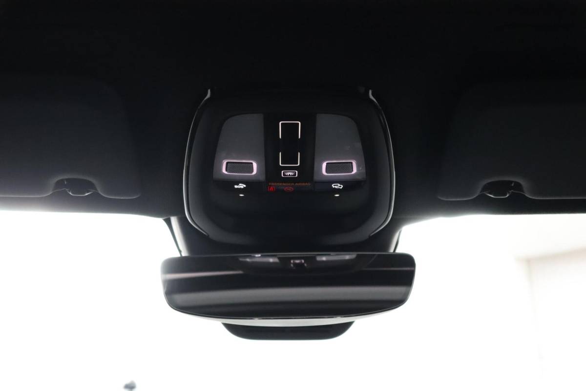 Volvo XC40 Volvo XC40 2.0 B4 Plus Black Edition |Lounge Pakket | Panoramadak | BLISS | Adaptive Cruise | Pilot Assist