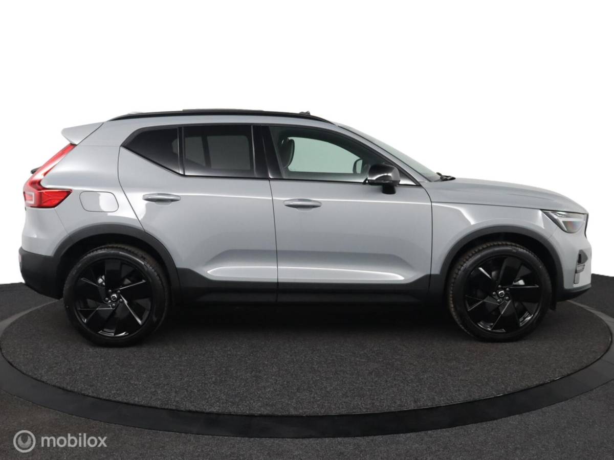 Volvo XC40 Volvo XC40 2.0 B4 Plus Black Edition |Lounge Pakket | Panoramadak | BLISS | Adaptive Cruise | Pilot Assist