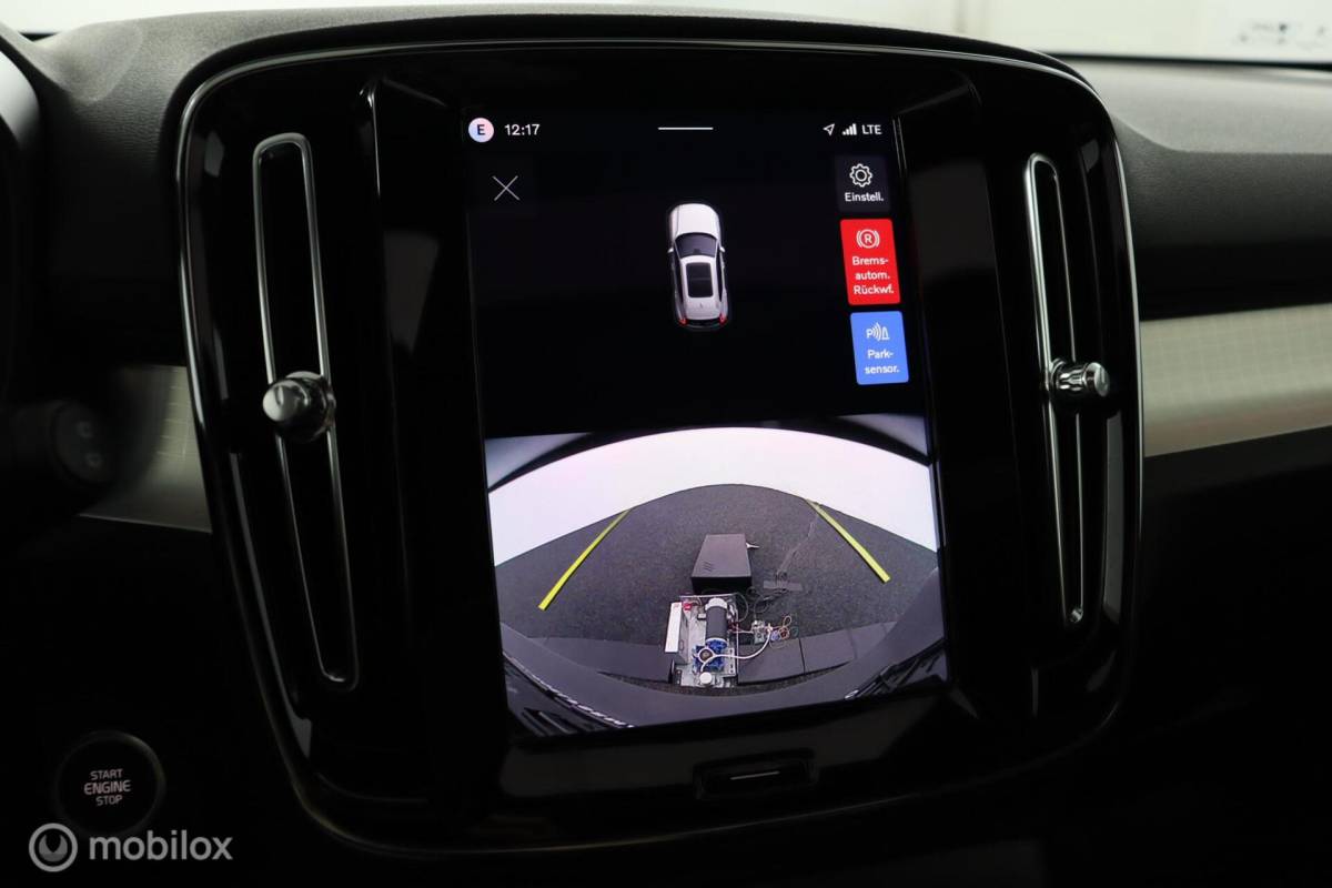 Volvo XC40 Volvo XC40 2.0 B4 Plus Black Edition |Lounge Pakket | Panoramadak | BLISS | Adaptive Cruise | Pilot Assist