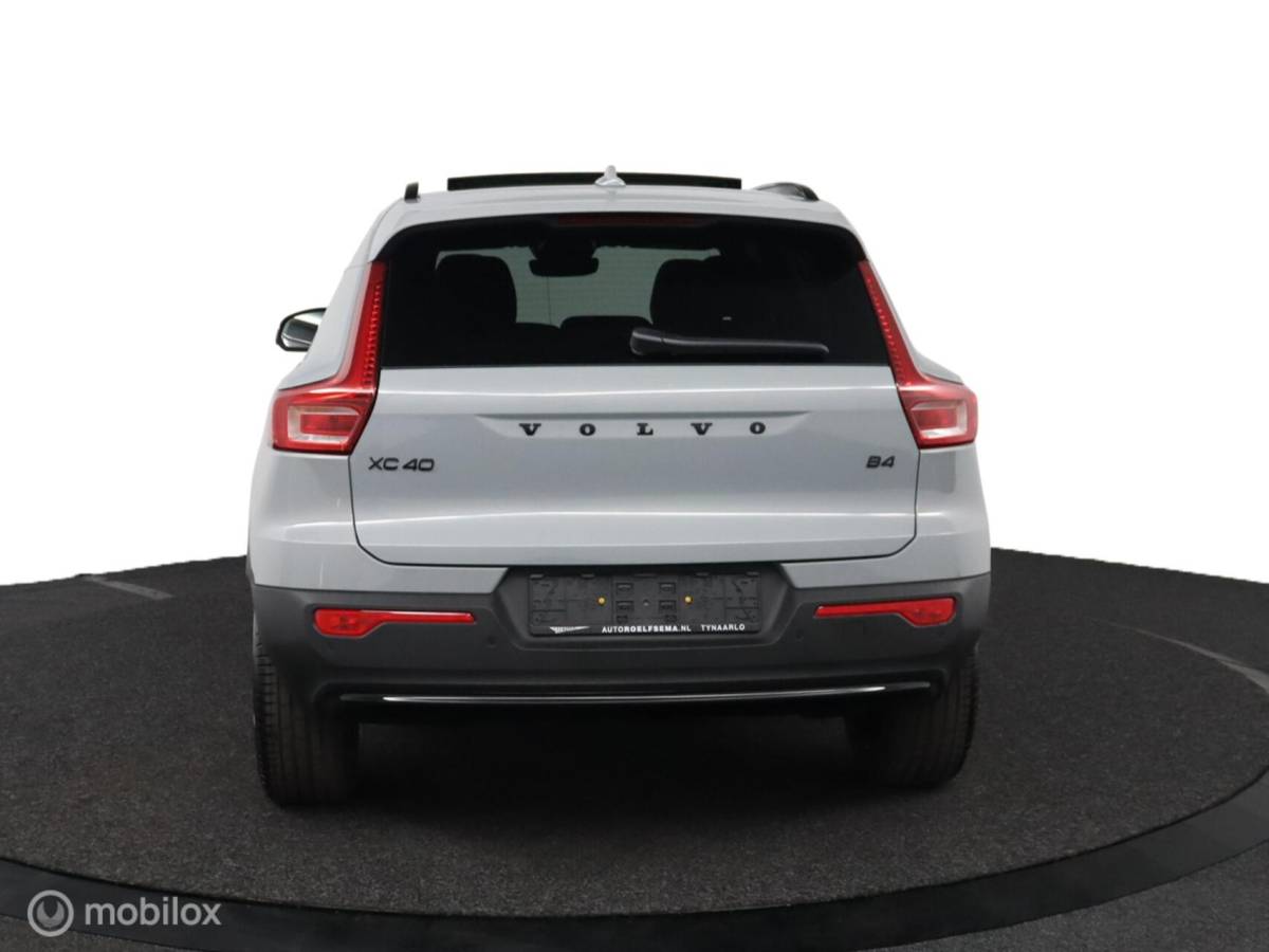 Volvo XC40 Volvo XC40 2.0 B4 Plus Black Edition |Lounge Pakket | Panoramadak | BLISS | Adaptive Cruise | Pilot Assist