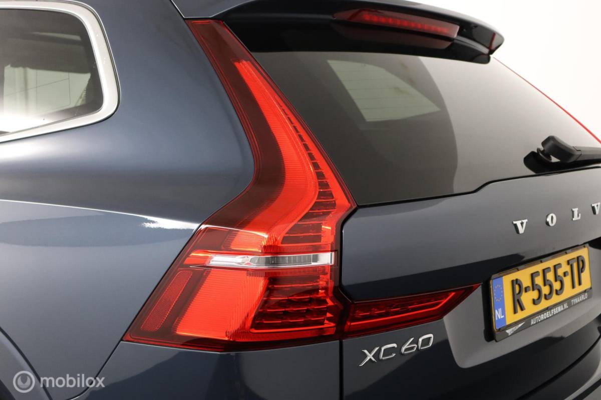 Volvo XC60 Volvo XC60 2.0 T6 AWD Momentum | Keyless | BLISS | Verwarmbare stoelen & Stuurwiel | Harman Kardon | Camera