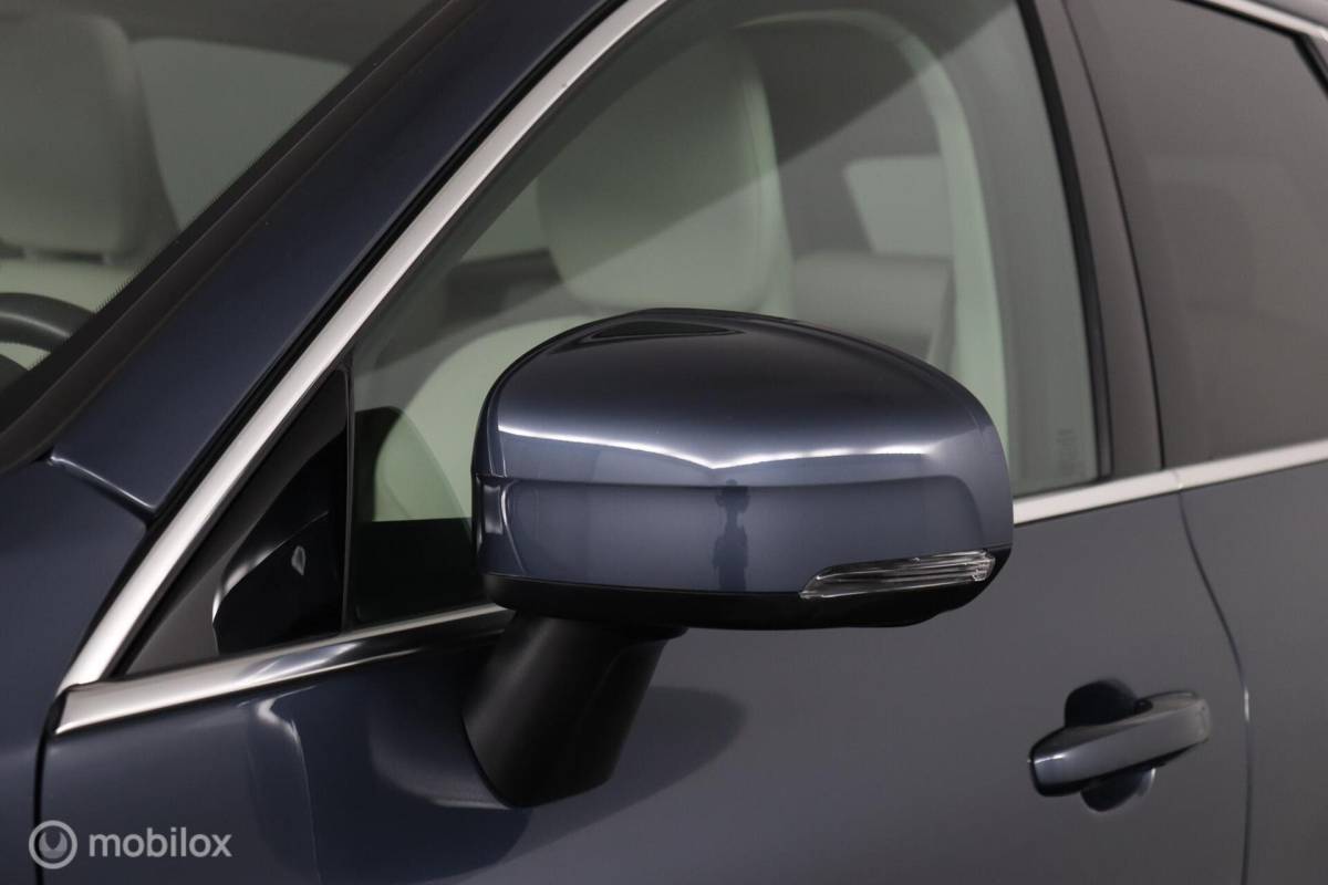 Volvo XC60 Volvo XC60 2.0 T6 AWD Momentum | Keyless | BLISS | Verwarmbare stoelen & Stuurwiel | Harman Kardon | Camera