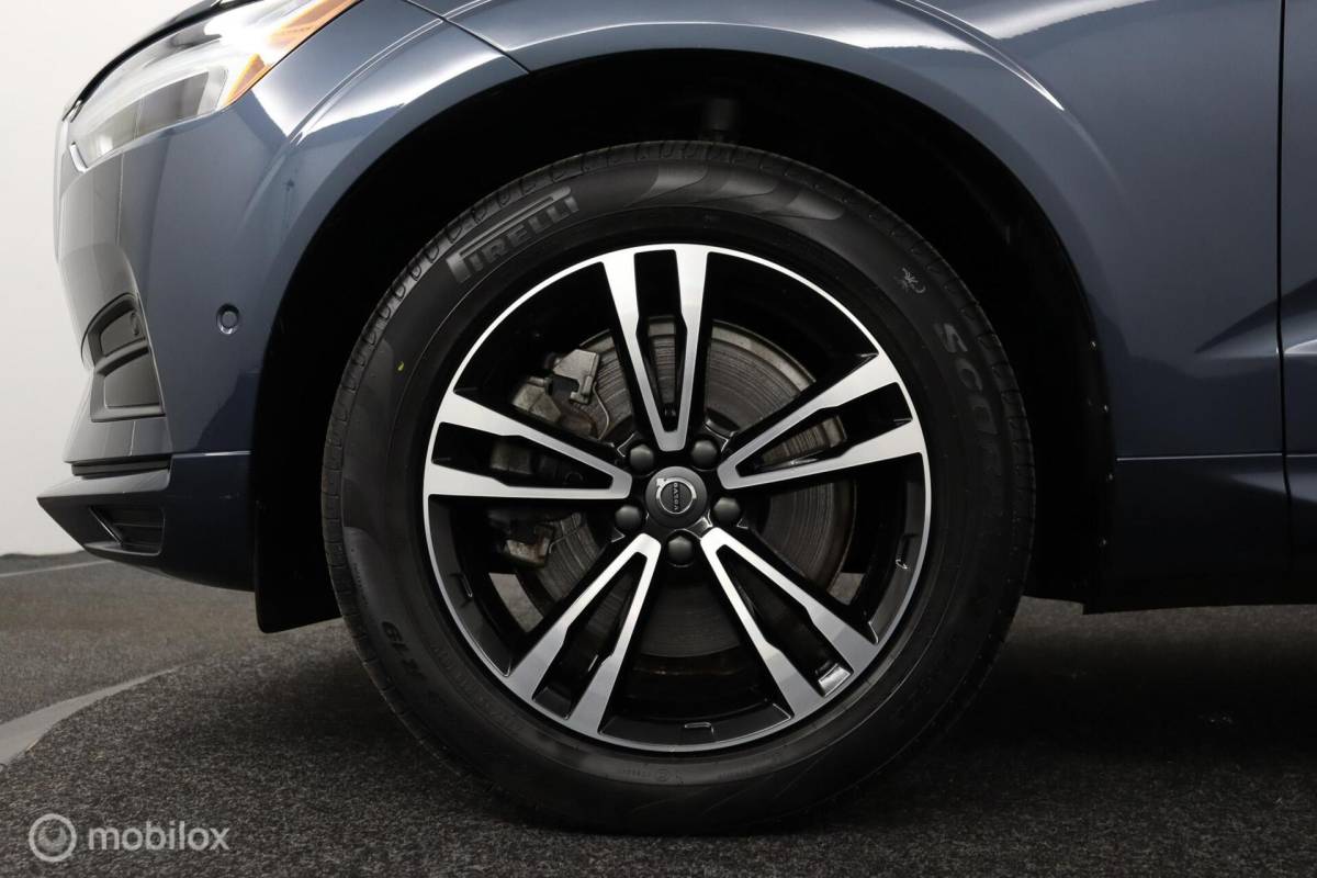 Volvo XC60 Volvo XC60 2.0 T6 AWD Momentum | Keyless | BLISS | Verwarmbare stoelen & Stuurwiel | Harman Kardon | Camera